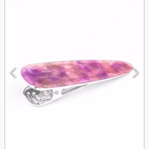 Hair I Am Purple Hair Clip. NWT Alligator type